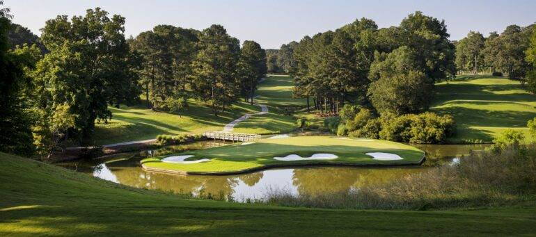 Top 9 of The Most Luxurious Golf Courses in Virginia | Experience Luxury at Capital Exotics