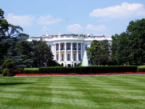 White house in Washington D.C.