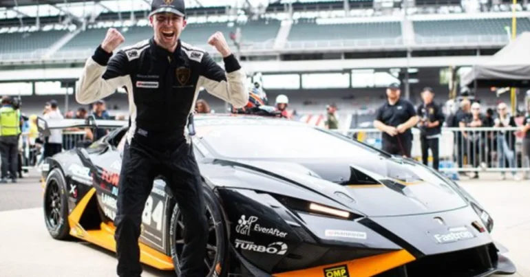 Lamborghini Super Trofeo Driver-Centric Features