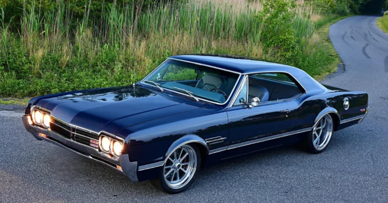 1966 Oldsmobile 442 American Muscle Car