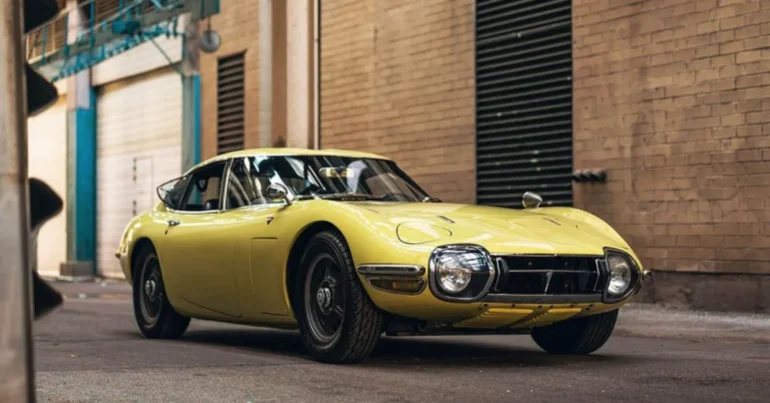 1967 2000 GT Bendix Yellow