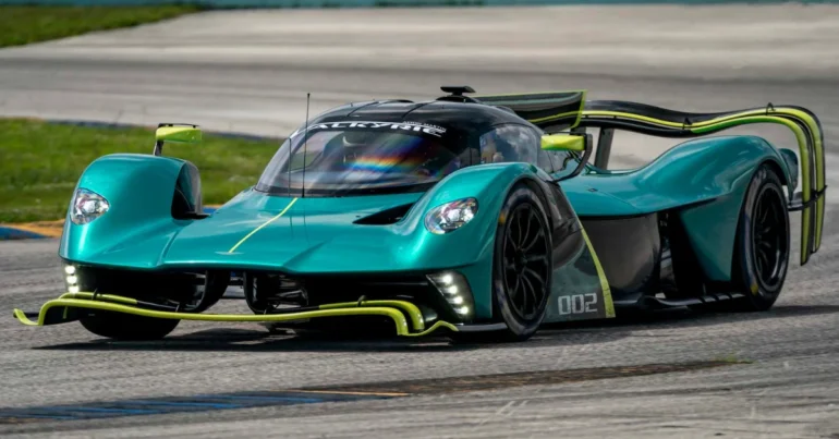 2019 Aston Martin Valkyrie AMR Pro 