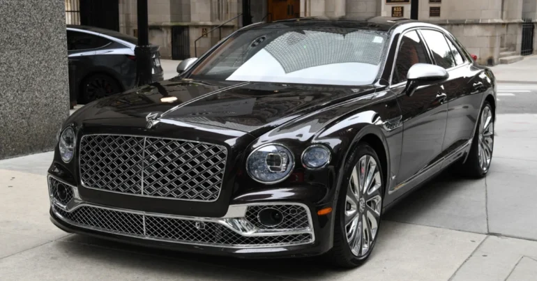 Bentley Flying Spur Mulliner V8