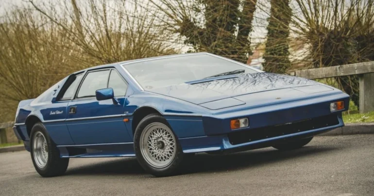 Lotus Esprit Turbo HC