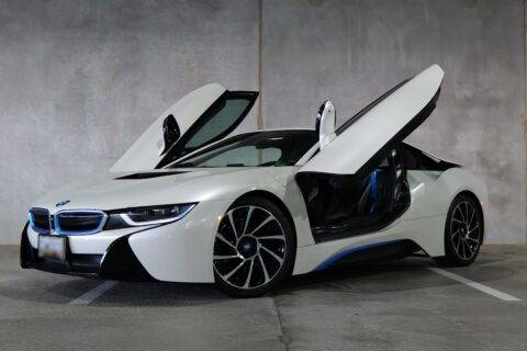 BMW i8 White